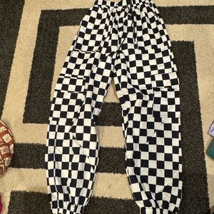 Black and White checked parachute pants- girls